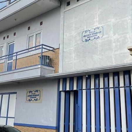 Villa Syariah Citeko RedPartner Bogor Bagian luar foto