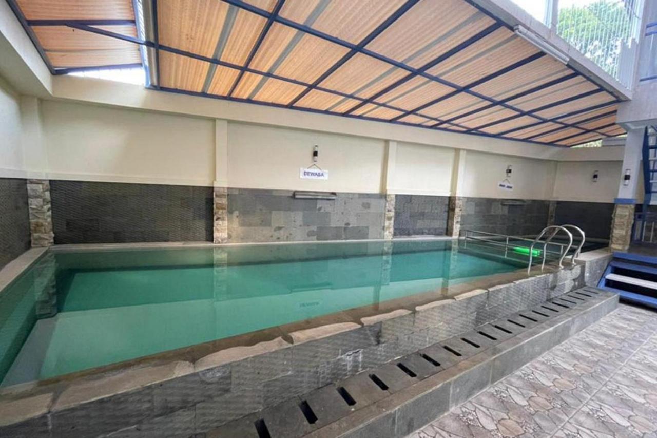 Villa Syariah Citeko RedPartner Bogor Bagian luar foto